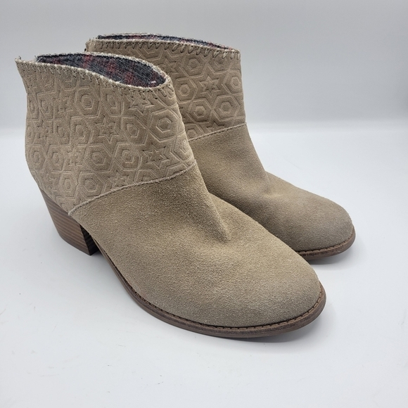 Tom's booties with star print 8 - Picture 1 of 14